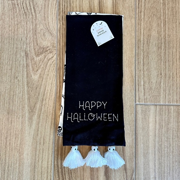 Halloween Ghost & Skeleton Kitchen Hand Towels - Picture 2 of 11